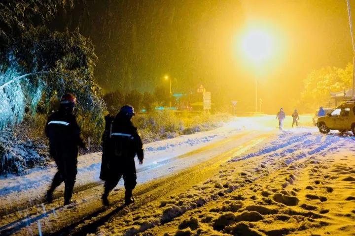 无人机巡检解决冬季电力线路检查大难题(图2) 无人机巡检